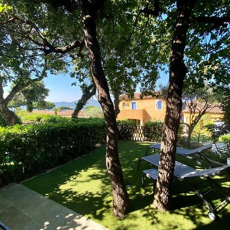 Villa Vue Mer Donnant Sur Le Golfe De St Tropez, 2 Chambres, 6 Pers, Piscine Commune Saint-Tropez Exterior photo